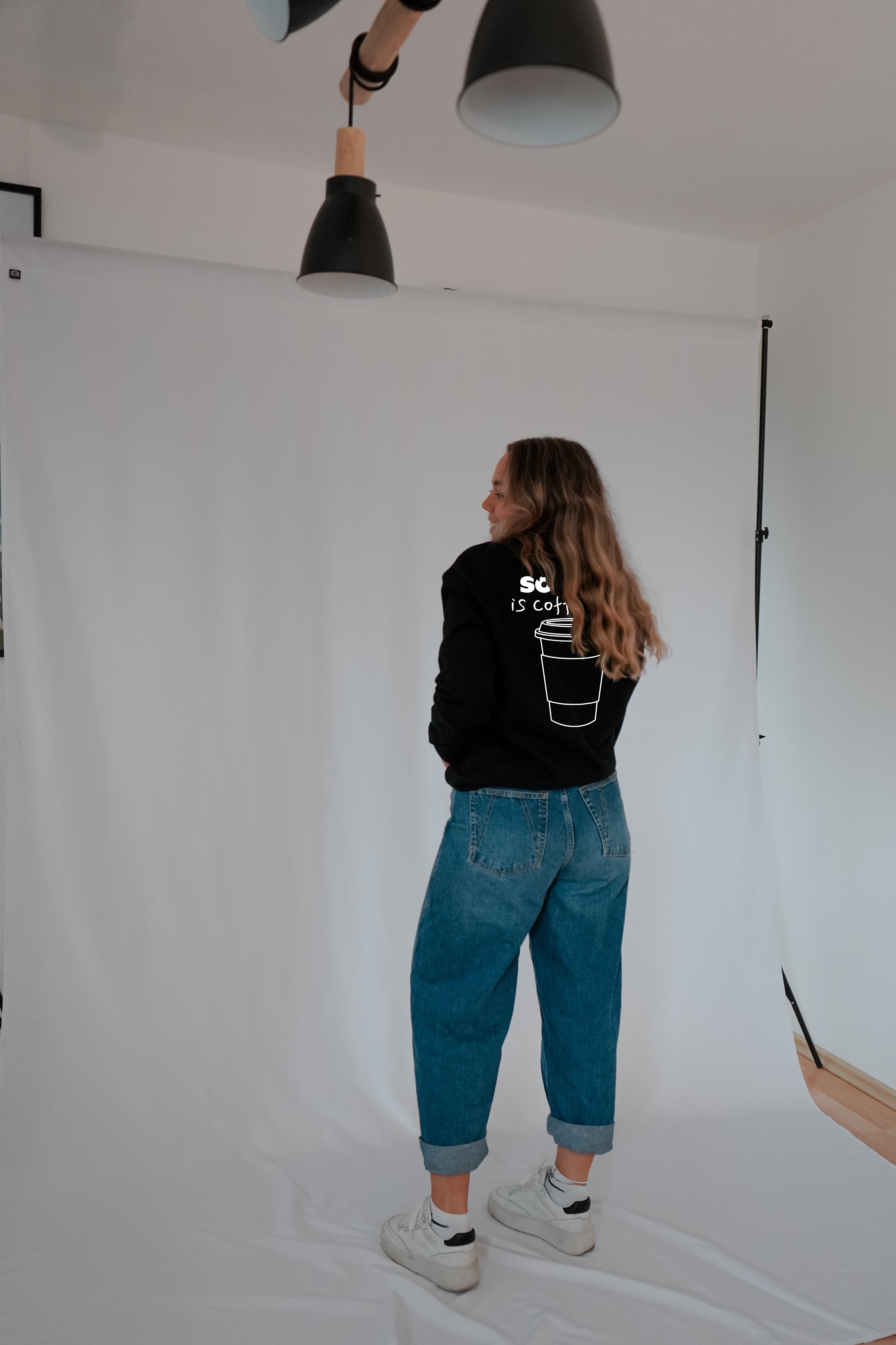 oversized sweatshirt coffee day