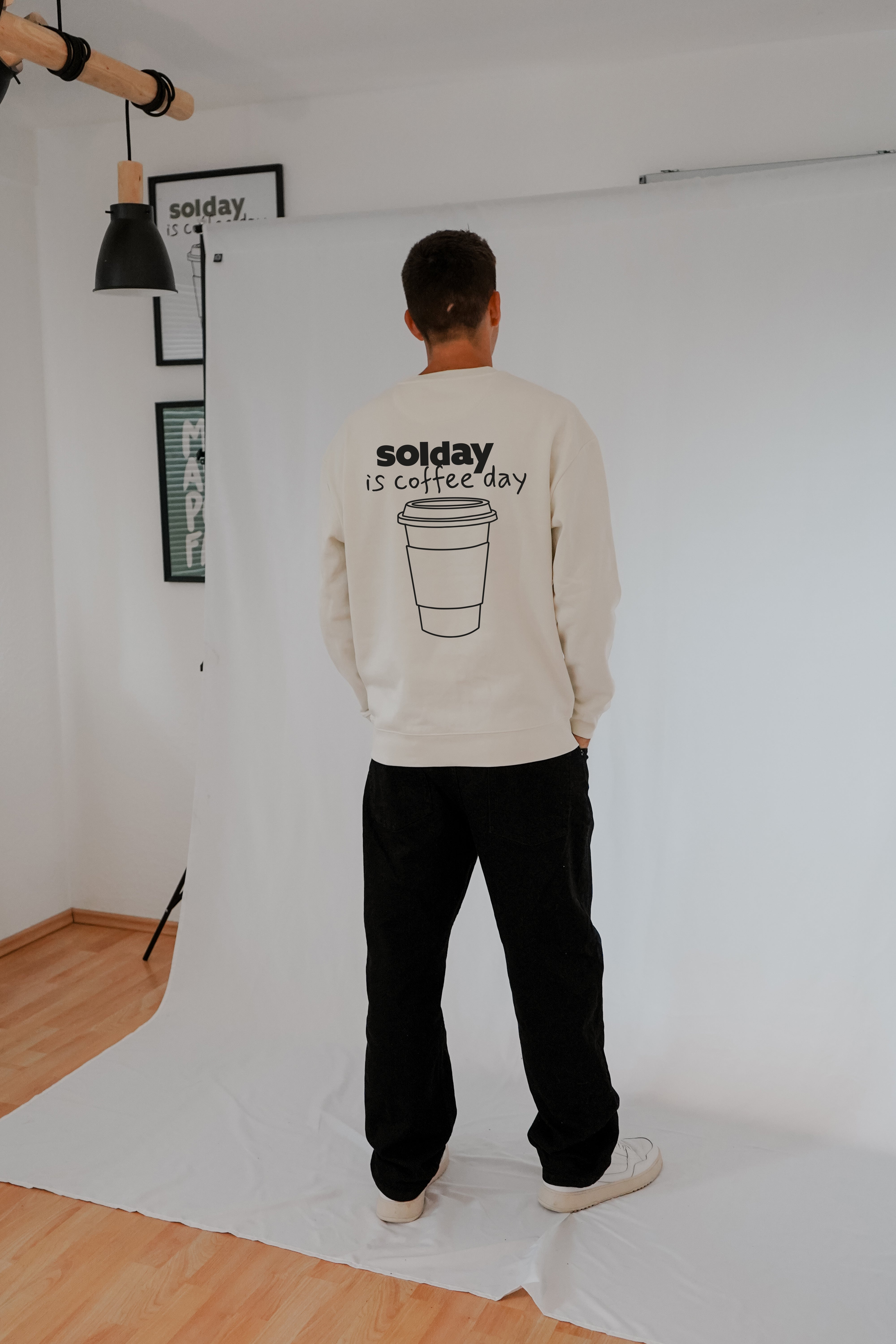 oversized sweatshirt coffee day